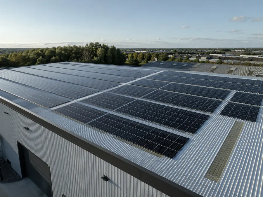 Commercial property supported by Zamax